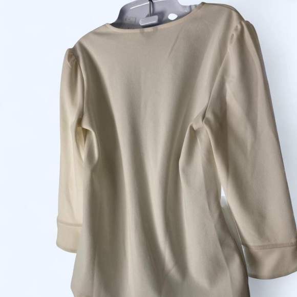 Ann Taylor Cream Cuffed Sleeve Fitted Blouse XS - Picture 2 of 3